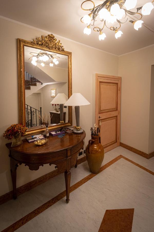 Bed and Breakfast Residenza San Flaviano, Relais Di Charme LʼAquila Exterior foto